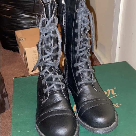 Great diva punk back boots . - Picture 2 of 6